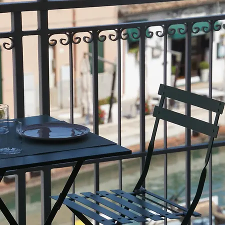 Lullaby - Attico Sul Porto Canale Di شقة تْشيزيناتيكو