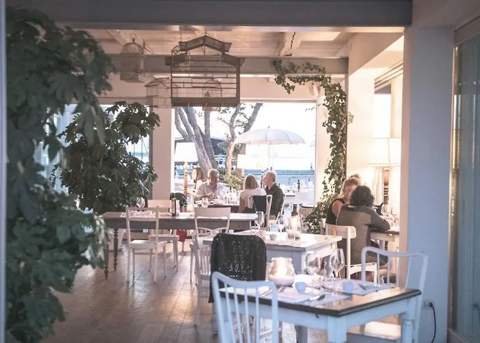 Lullaby - Attico Sul Porto Canale Di تْشيزيناتيكو